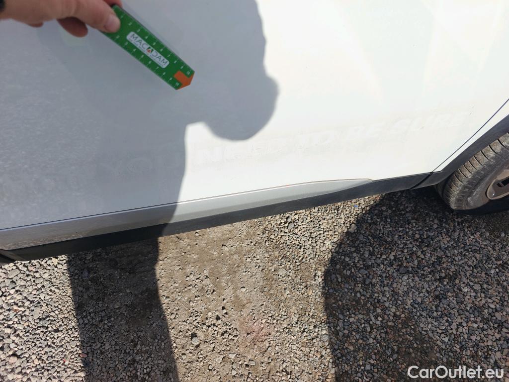  Peugeot  2008 PEUGEOT  / 2019 / 5P / todoterreno Allure BlueHDI 81kW (110CV) #15