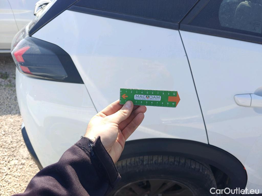  Peugeot  2008  Active Pack 1.2 PureTech 130CV MT6 E6d #10