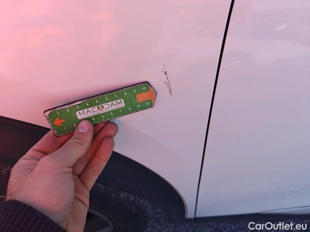  Peugeot  2008  Allure 1.5 HDi 110CV MT6 E6d #49