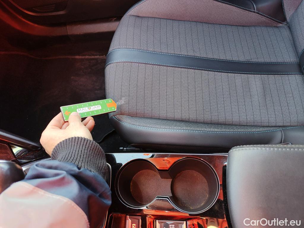  Peugeot  2008  Allure 1.5 HDi 110CV MT6 E6d #53