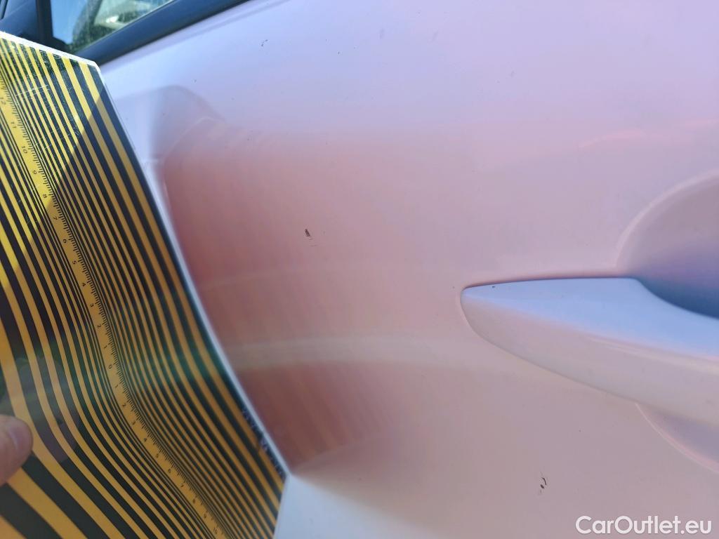  Peugeot  2008  Allure 1.5 HDi 110CV MT6 E6d #9