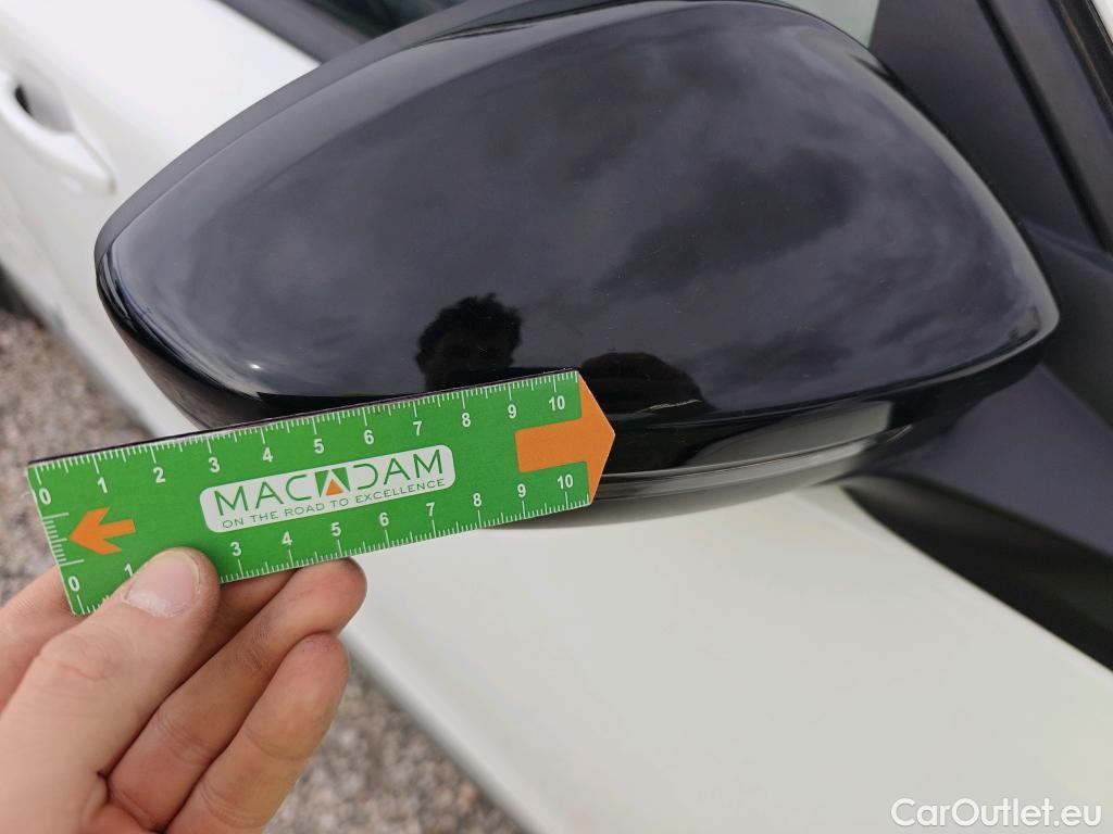  Peugeot  2008 PEUGEOT  / 2019 / 5P / todoterreno Allure BlueHDI 81kW (110CV) #26