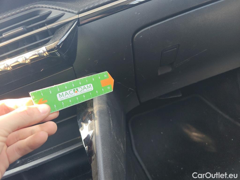  Peugeot  2008  Active Pack 1.2 PureTech 130CV MT6 E6d #5