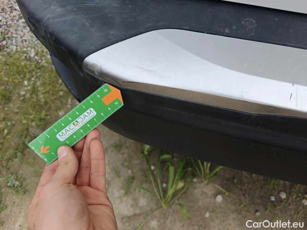  Peugeot  2008 PEUGEOT  / 2019 / 5P / todoterreno Allure BlueHDI 81kW (110CV) #19