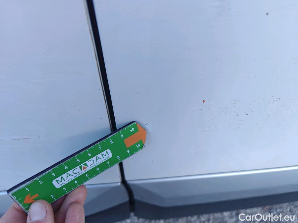  Peugeot  2008  Allure 1.5 HDi 110CV MT6 E6d #15