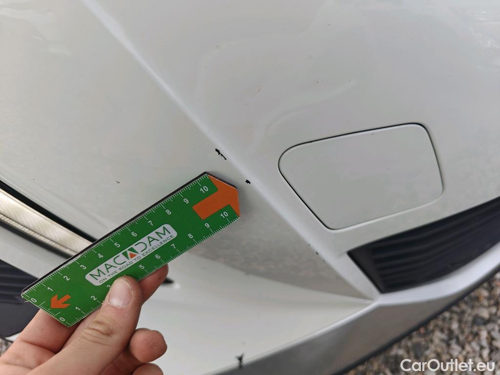  Peugeot  2008 PEUGEOT  / 2019 / 5P / todoterreno Allure BlueHDI 81kW (110CV) #42