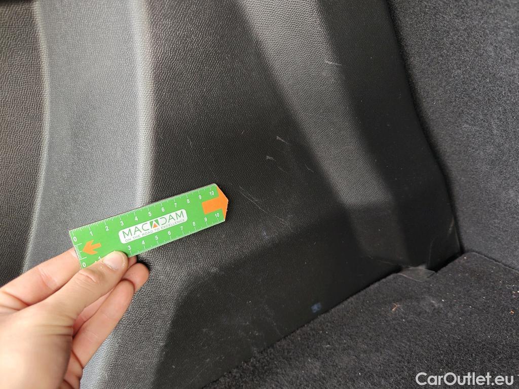  Peugeot  2008 PEUGEOT  / 2019 / 5P / todoterreno Allure BlueHDI 81kW (110CV) #6