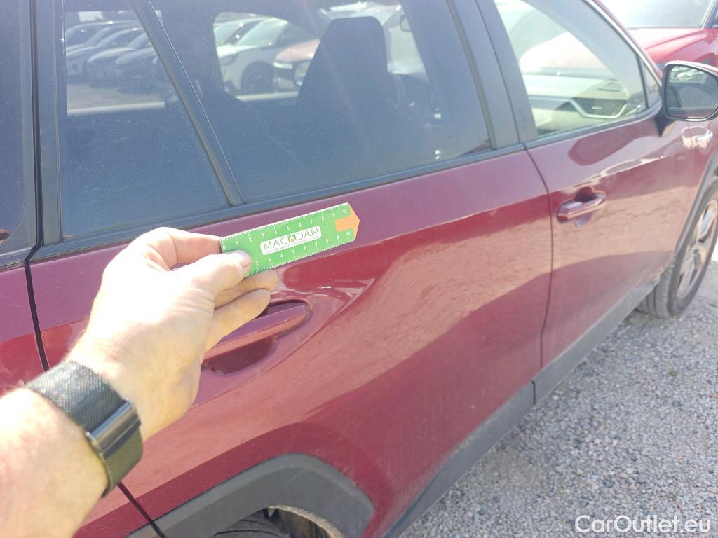  Toyota  RAV4 TOYOTA  / 2018 / 5P / todoterreno 2.5l 220H Advance #9