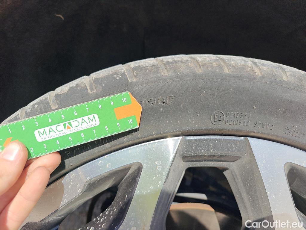  Renault  Kadjar RENAULT  / 2019 / 5P / crossover Zen GPF TCe 103kW (140CV) EDC #4