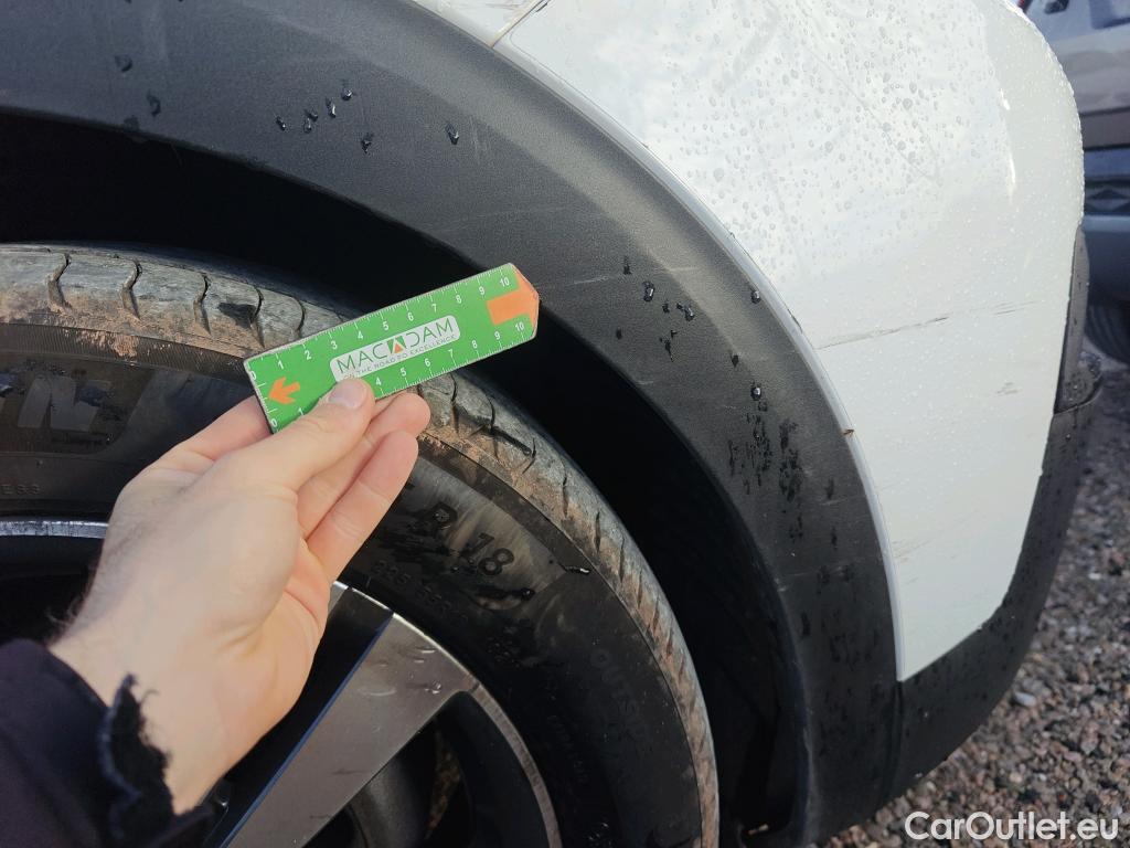  Peugeot  5008 PEUGEOT  / 2017 / 5P / todoterreno Allure 1.5L BlueHDi 96kW (130CV) S&S #89