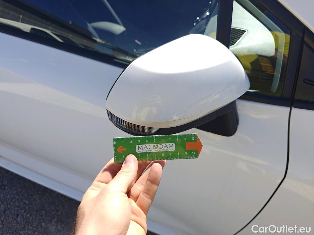  Toyota  Corolla TOYOTA  / 2019 / 5P / familiar 1.8 125H ACTIVE TECH E-CVT TOU SPORT #26