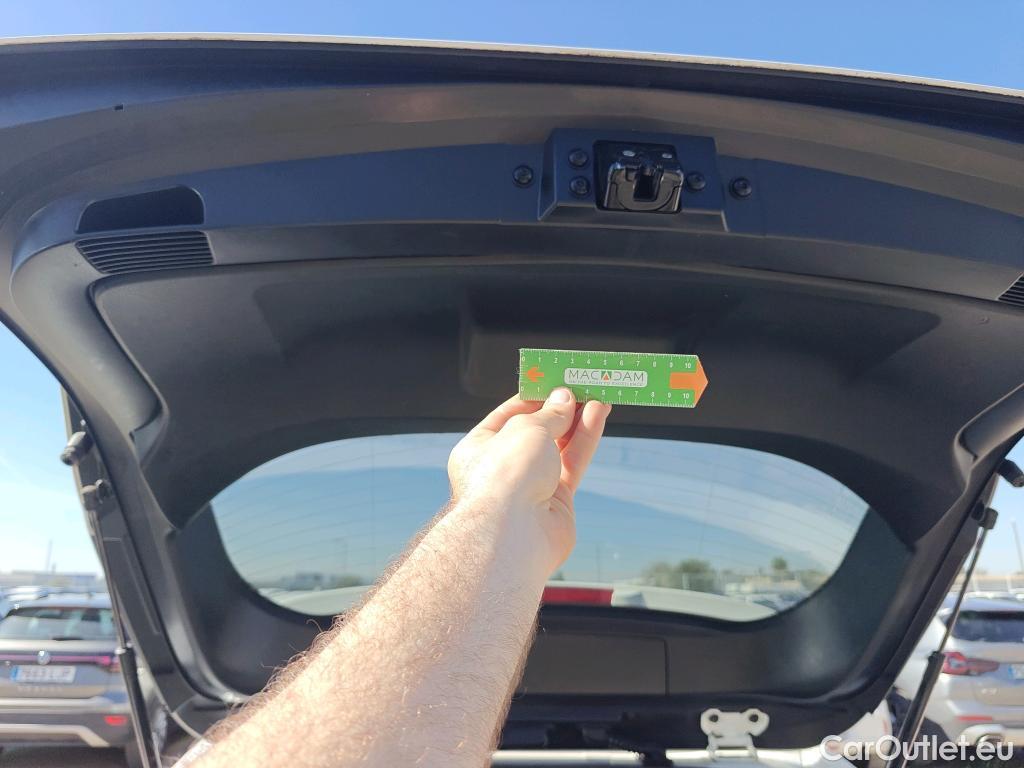  Toyota  Corolla TOYOTA  / 2019 / 5P / familiar 1.8 125H ACTIVE TECH E-CVT TOU SPORT #8