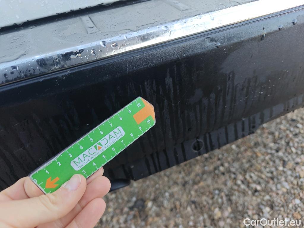  Peugeot  5008 PEUGEOT  / 2017 / 5P / todoterreno Allure 1.5L BlueHDi 96kW (130CV) S&S #79