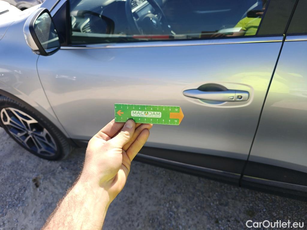  Renault  Kadjar RENAULT  / 2019 / 5P / crossover Zen GPF TCe 103kW (140CV) EDC #43