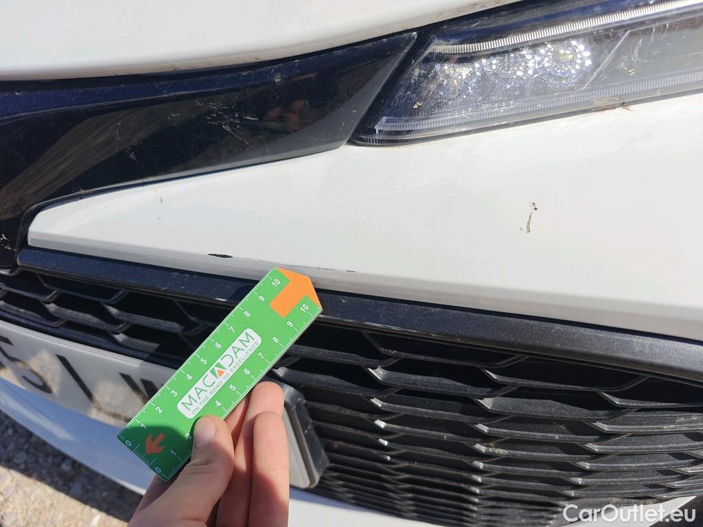  Toyota  Corolla TOYOTA  / 2019 / 5P / familiar 1.8 125H ACTIVE TECH E-CVT TOU SPORT #12