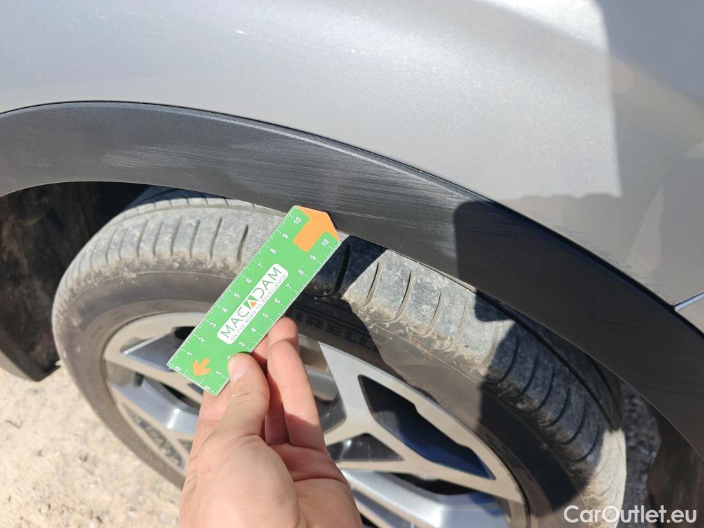  Renault  Kadjar RENAULT  / 2019 / 5P / crossover Zen GPF TCe 103kW (140CV) EDC #26