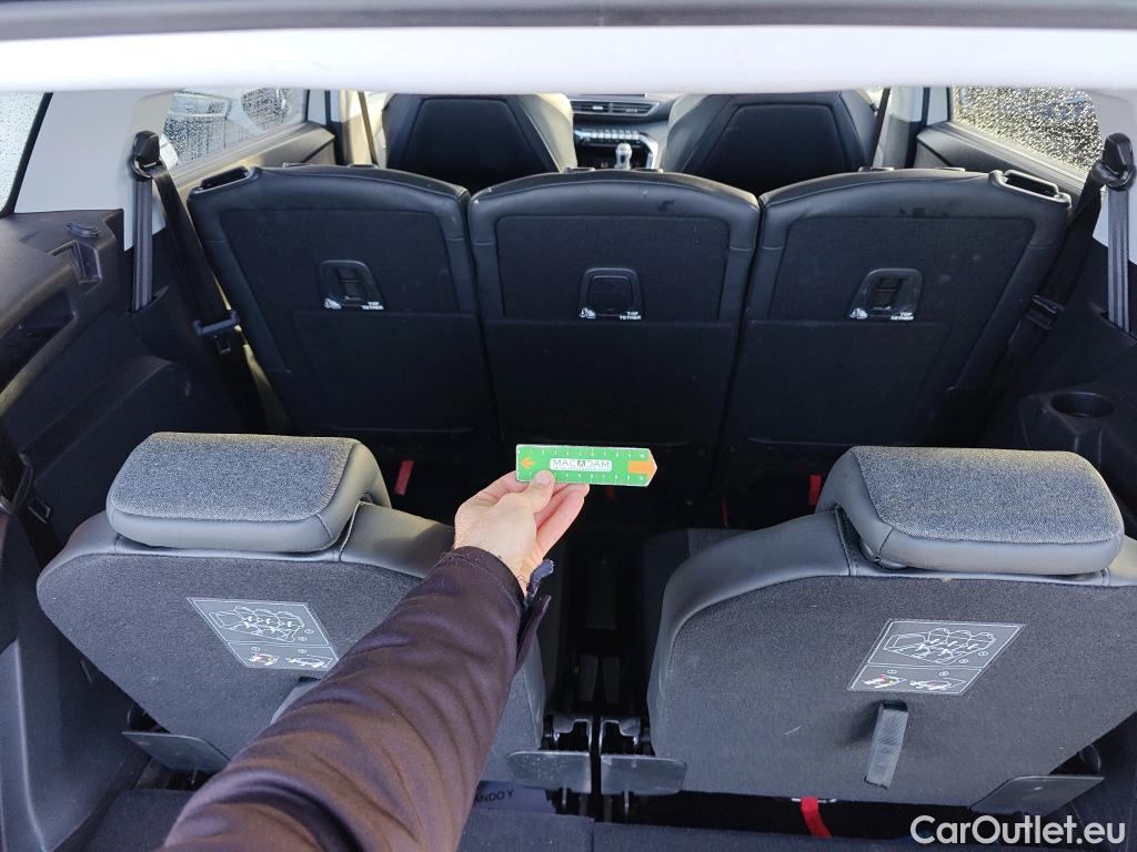  Peugeot  5008 PEUGEOT  / 2017 / 5P / todoterreno Allure 1.5L BlueHDi 96kW (130CV) S&S #7