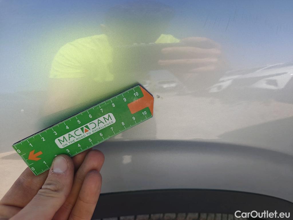  Renault  Kadjar RENAULT  / 2019 / 5P / crossover Zen GPF TCe 103kW (140CV) EDC #30