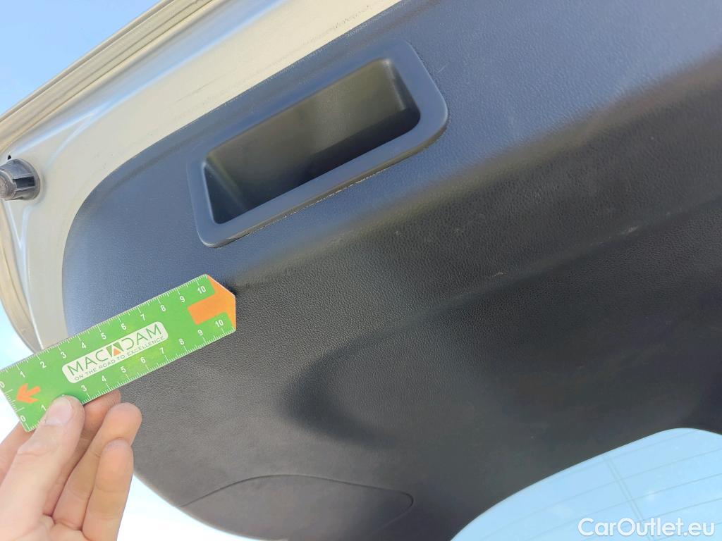  Renault  Kadjar RENAULT  / 2019 / 5P / crossover Zen GPF TCe 103kW (140CV) EDC #14