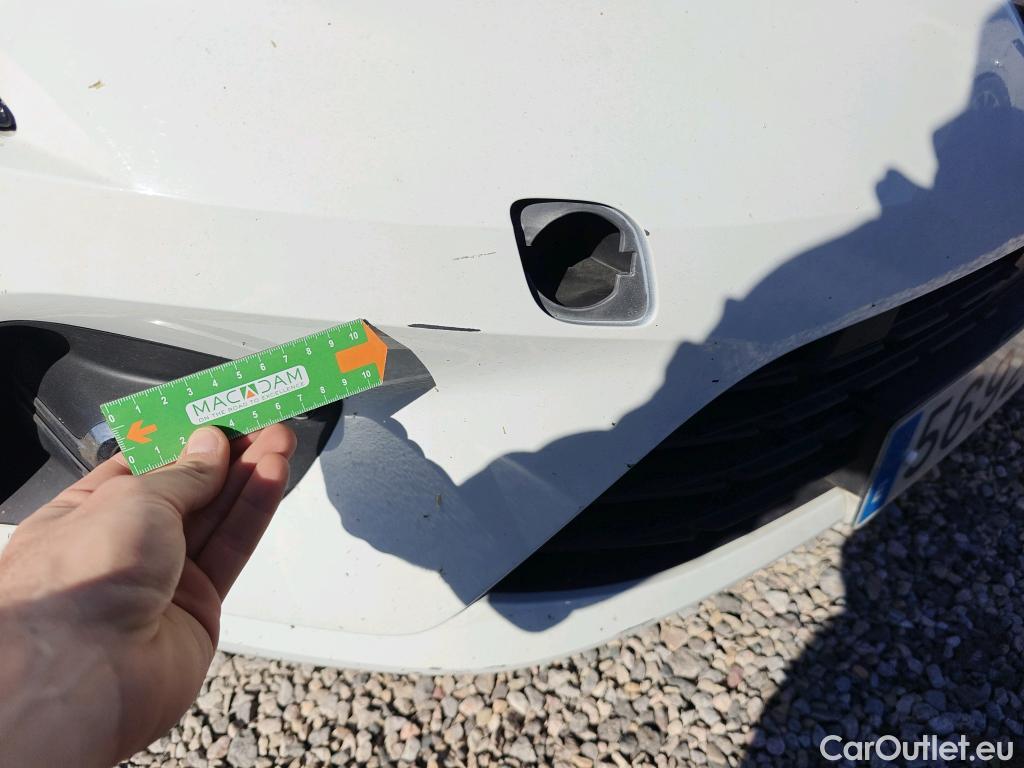  Renault  Clio RENAULT  / 2019 / 5P / berlina con portón Business Blue dCi 74kW (100CV) #52