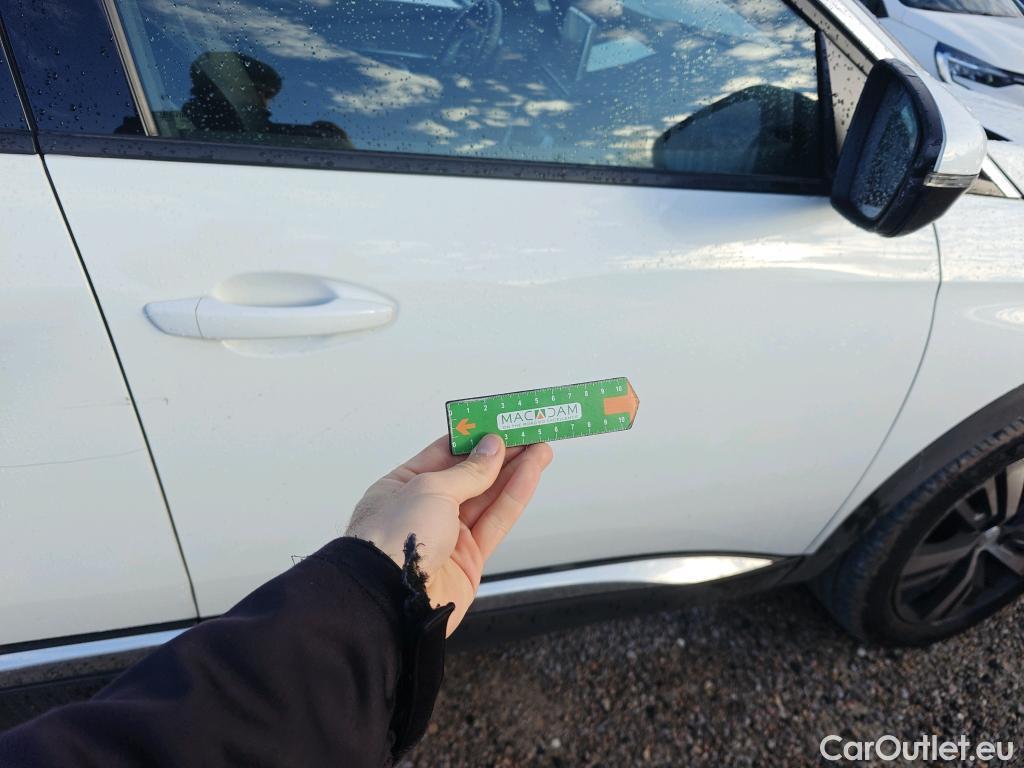  Peugeot  5008 PEUGEOT  / 2017 / 5P / todoterreno Allure 1.5L BlueHDi 96kW (130CV) S&S #50