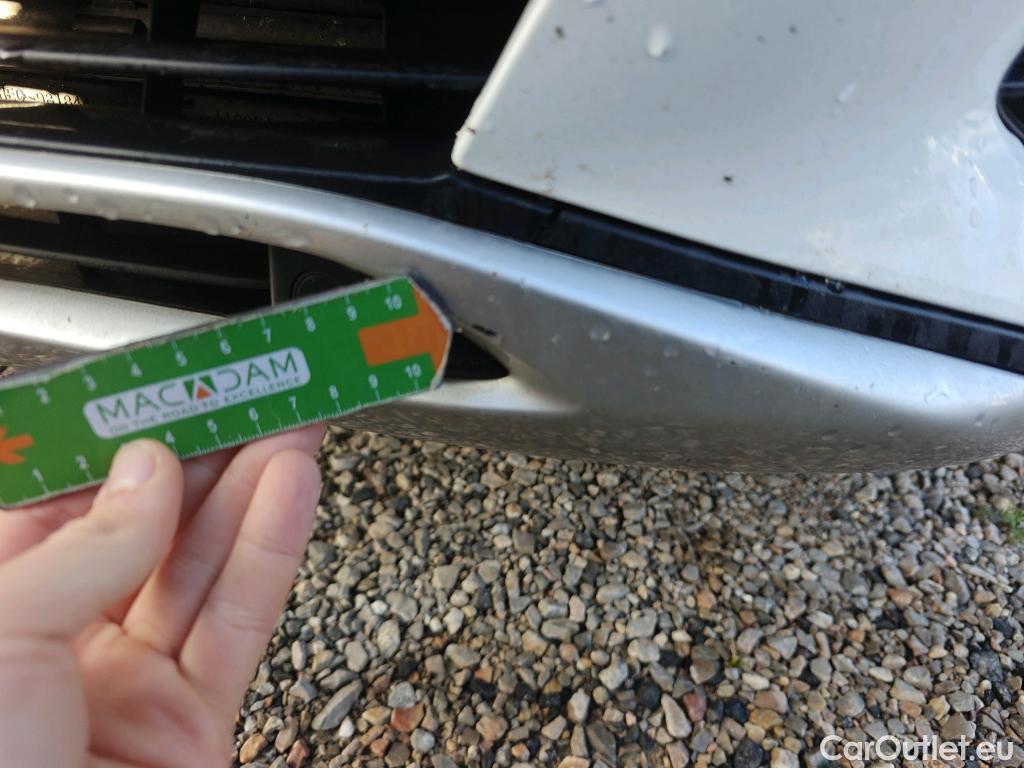  Peugeot  5008 PEUGEOT  / 2017 / 5P / todoterreno Allure 1.5L BlueHDi 96kW (130CV) S&S #98