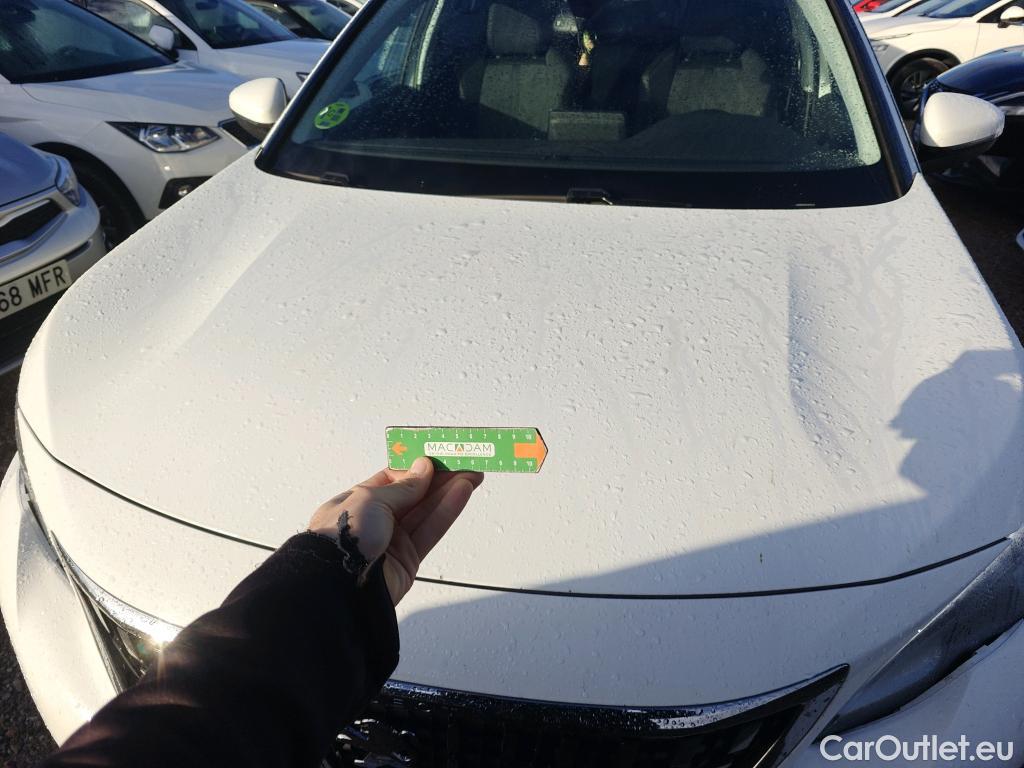  Peugeot  5008 PEUGEOT  / 2017 / 5P / todoterreno Allure 1.5L BlueHDi 96kW (130CV) S&S #48