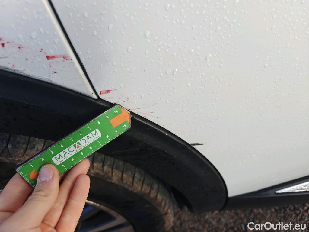  Peugeot  5008 PEUGEOT  / 2017 / 5P / todoterreno Allure 1.5L BlueHDi 96kW (130CV) S&S #36