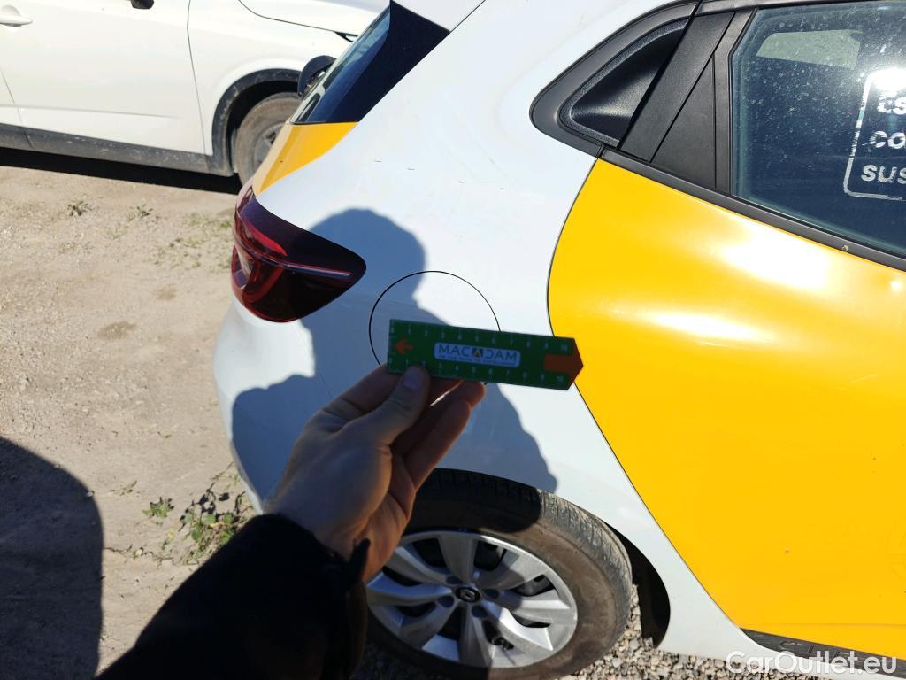  Renault  Clio RENAULT  / 2019 / 5P / berlina con portón Business Blue dCi 74kW (100CV) #75