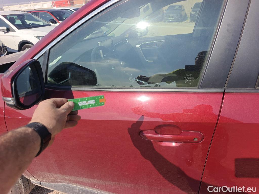  Toyota  RAV4 TOYOTA  / 2018 / 5P / todoterreno 2.5l 220H Advance #1