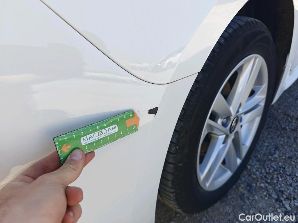  Toyota  Corolla TOYOTA  / 2019 / 5P / familiar 1.8 125H ACTIVE TECH E-CVT TOU SPORT #16