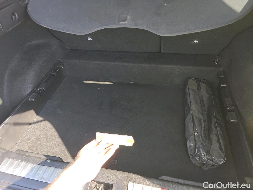  Renault  Kadjar RENAULT  / 2019 / 5P / crossover Zen GPF TCe 103kW (140CV) EDC #10