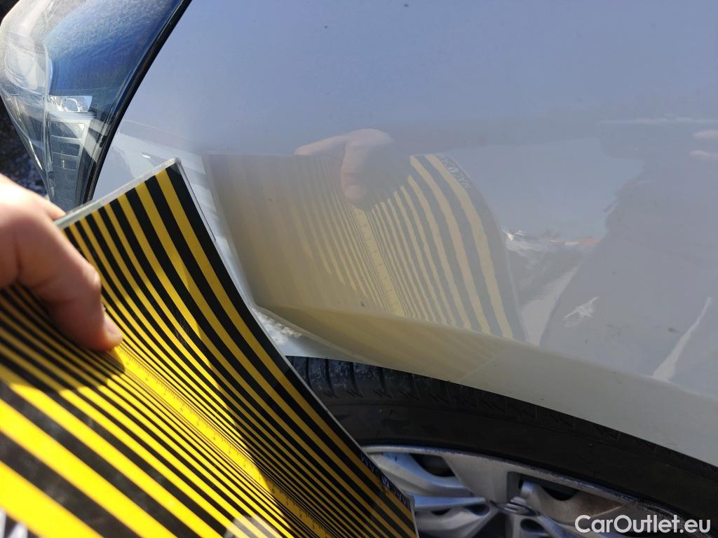  Renault  Clio RENAULT  / 2019 / 5P / berlina con portón Business Blue dCi 74kW (100CV) #69