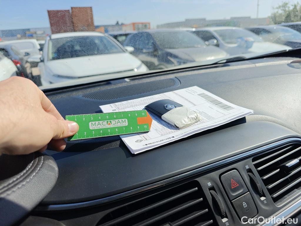  Renault  Kadjar RENAULT  / 2019 / 5P / crossover Zen GPF TCe 103kW (140CV) EDC #2