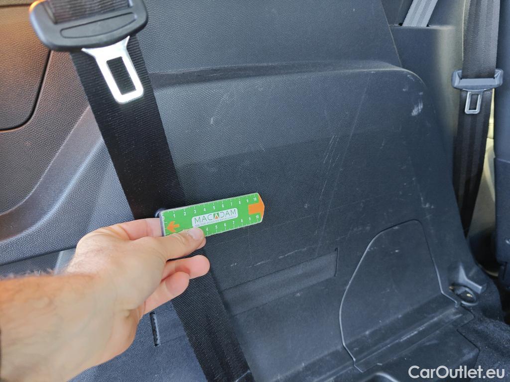  Peugeot  5008 PEUGEOT  / 2017 / 5P / todoterreno Allure 1.5L BlueHDi 96kW (130CV) S&S #63