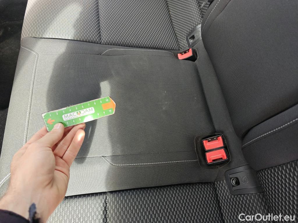  Volkswagen  Golf  VOLKSWAGEN / 2016 / 5P / berlina con portón Ready2Go 1.0 TSI 85kW (115CV) #39