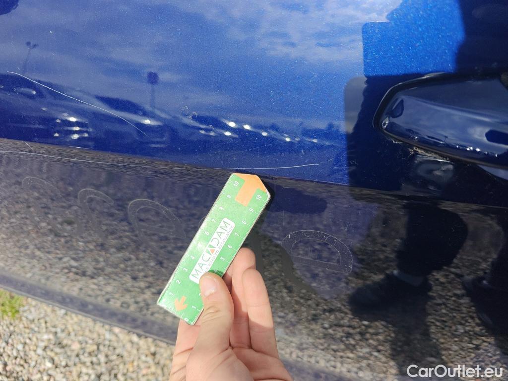  Volkswagen  Golf  VOLKSWAGEN / 2016 / 5P / berlina con portón Ready2Go 1.0 TSI 85kW (115CV) #4