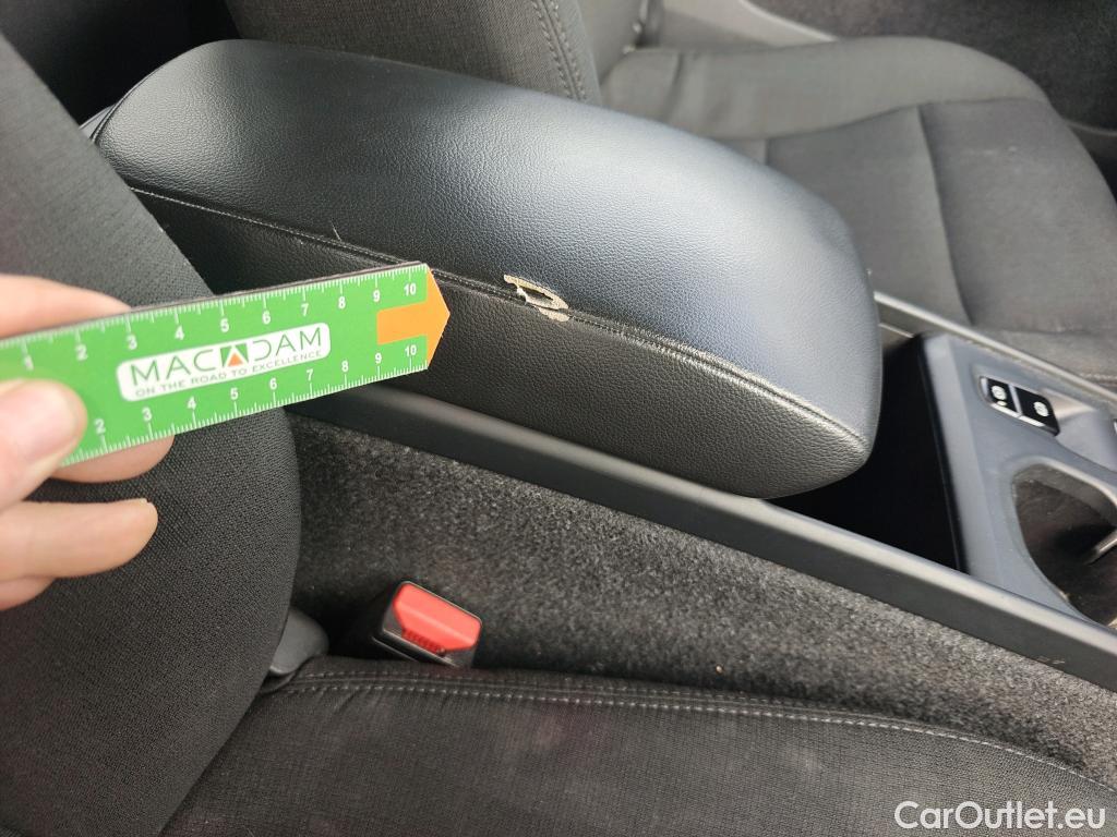  Volvo  XC 40 VOLVO XC40 / 2017 / 5P / todoterreno 1.5 T2 Momentum Core Auto #7