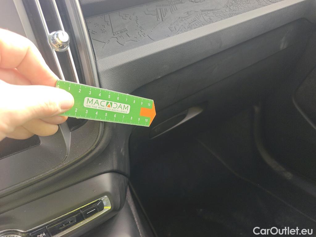  Volvo  XC 40 VOLVO XC40 / 2017 / 5P / todoterreno 1.5 T2 Momentum Core Auto #6