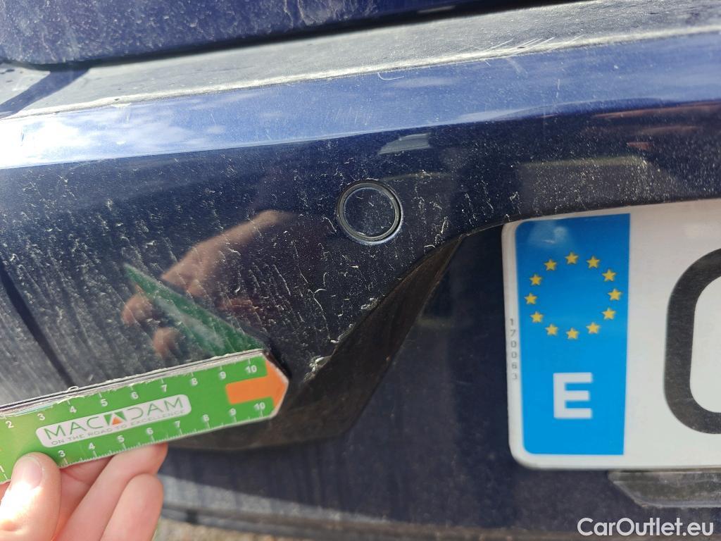  Volkswagen  Golf  VOLKSWAGEN / 2016 / 5P / berlina con portón Ready2Go 1.0 TSI 85kW (115CV) #32