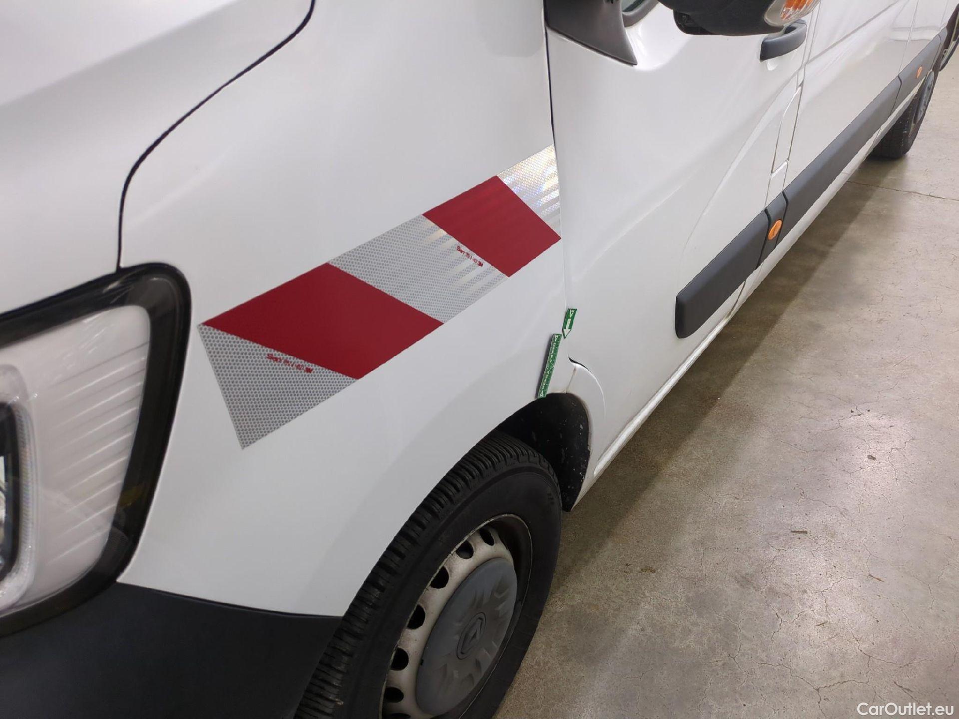  Renault  Master  III Fourgon L3H2 3 5 Grand Confort dCi 135CV BVM6 E6dT #42