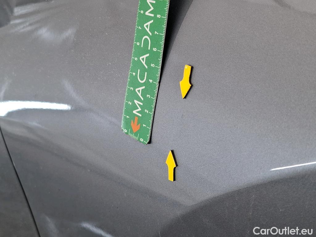  Bmw  Serie 1 BMW Série 1 / 2019 / 5P / Berline 116i DKG7 Business Design #8