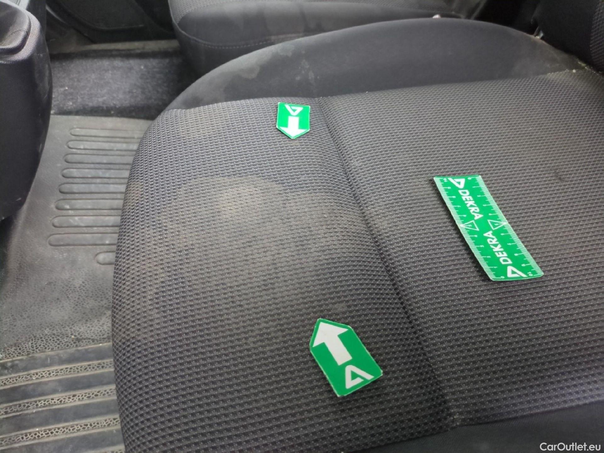  Renault  Master  III Fourgon L3H2 3 5 Grand Confort dCi 135CV BVM6 E6dT #15