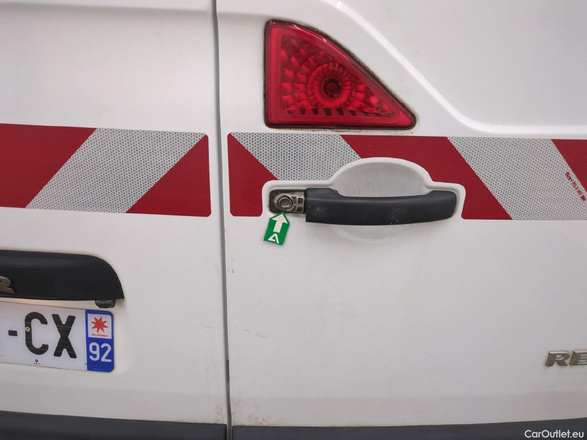  Renault  Master  III Fourgon L3H2 3 5 Grand Confort dCi 135CV BVM6 E6dT #4