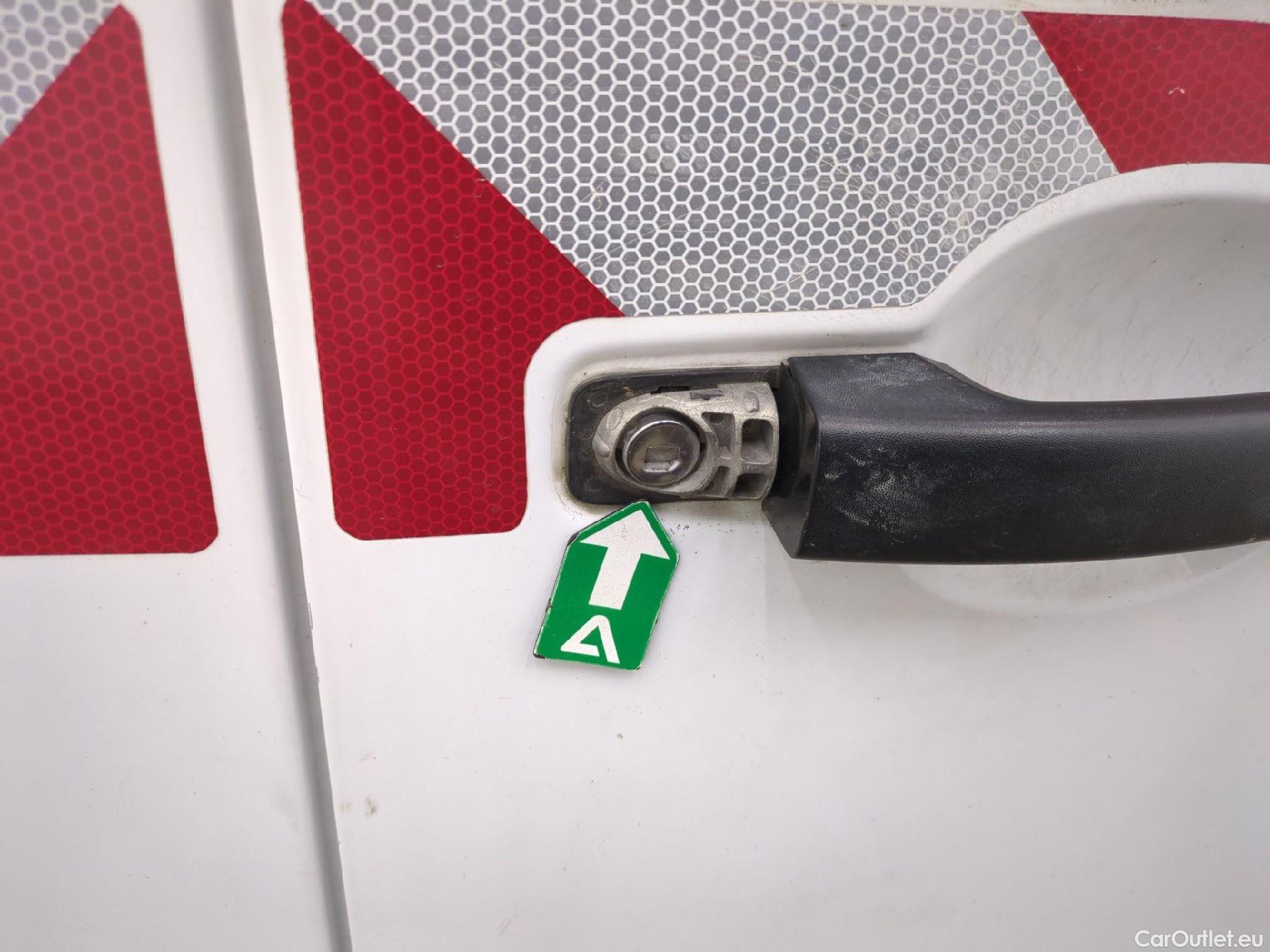  Renault  Master  III Fourgon L3H2 3 5 Grand Confort dCi 135CV BVM6 E6dT #3