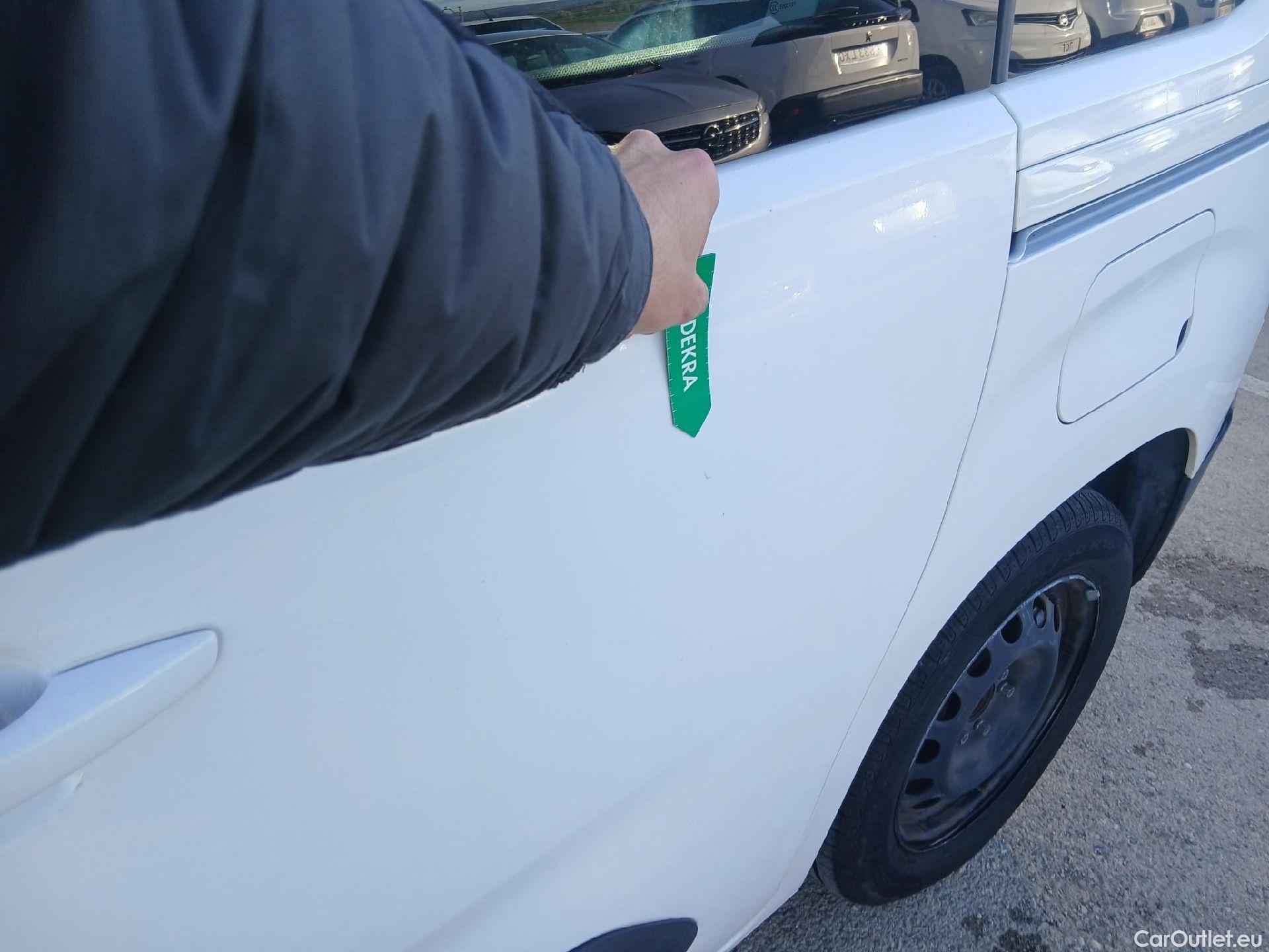  Citroen  Berlingo CITROEN  / 2018 / 5P / combi Talla M PureTech 110 S&S FEEL #12