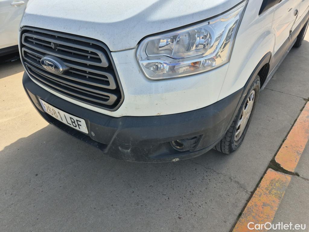  Ford  Transit FORD  / 2013 / 4P / furgón 350 96kW L3H2 Van Trend Delantera #44