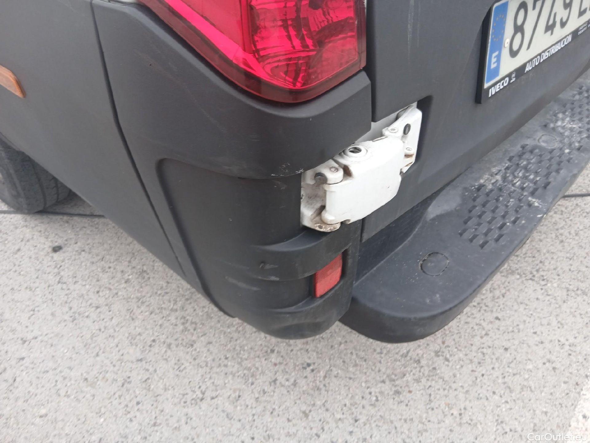  Iveco  Daily IVECO  / 2019 / 4P / furgón 2.3 TD 35S 16 V 3520L/H2 12 M3 #38