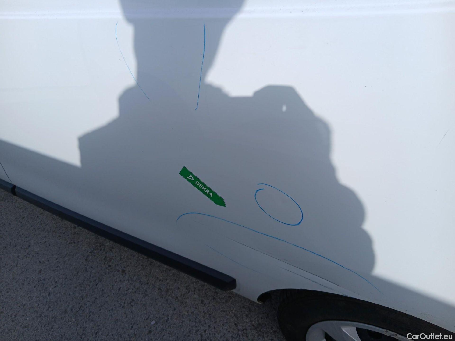  Dacia  Dokker DACIA  VU 4p 1G furgón derivado de Van Ambiance dCi 66kW (90CV) EU6 #17