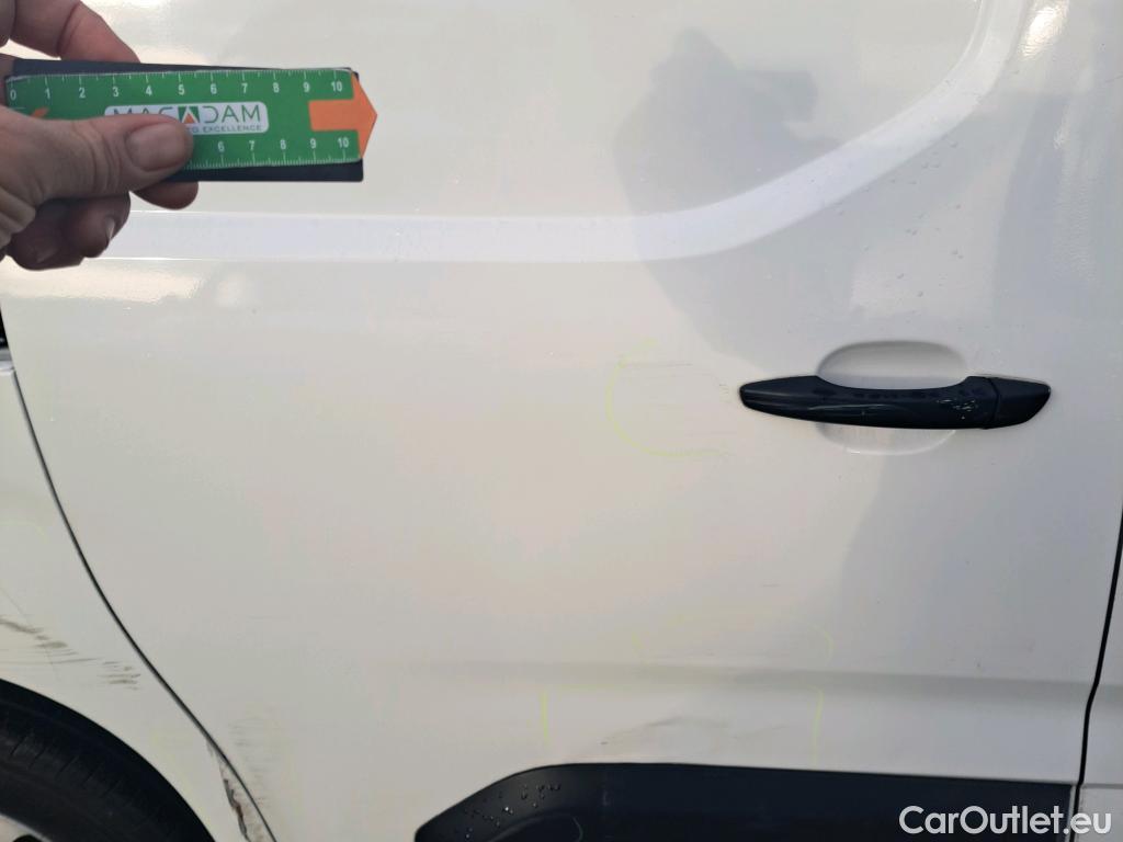  Citroen  Berlingo CITROEN  / 2018 / 4P / furgón derivado de turismo Talla M e- 50kWh CLUB #15